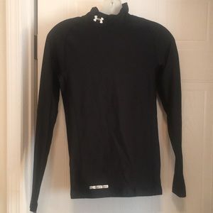 Men’s UA cold gear compression shirt